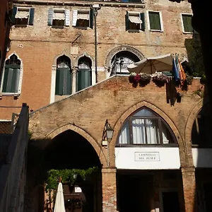 Palazzo Lion Morosini - Check In Presso Ai Santi Apostoli Vendégház