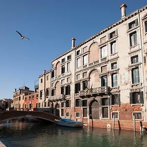 Inside Palazzo Foscarini Venise